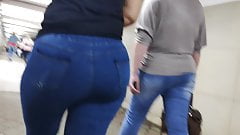 Bubble butts milfs in tight jeans