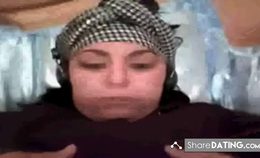 Arab Hotty Sowing Boobs