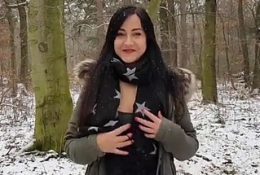 cute girlfriend experience: quickie in woods – cum on tongue