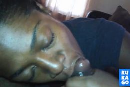 Facial & bust a fat nut on her lips & she sucks the rest out