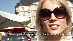 Public Pickups – Czech babe bounces her ass on big-dick