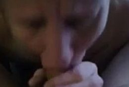 Wrinkled face granny sucking dick and get facial