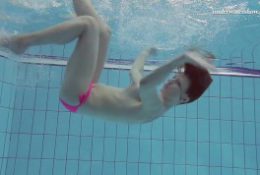 Russian underwater flashing boobs