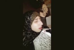 Hijab slut suck a dick and get cumshot