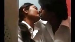 Desi couple sex in cyber cafe