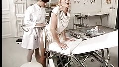 Der Frauenarzt Vom Place Pigalle …(Vintage Movie) F70